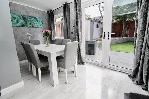 5 bedroom townhouse for sale, Marcos Drive, Birmingham B36