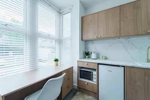 undefined, Aldermans Drive, Room 6, Peterborough, Cambridgeshire