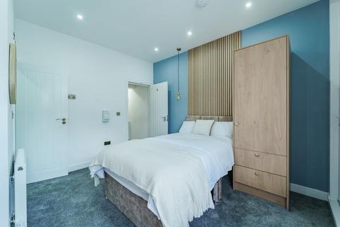 undefined, Aldermans Drive, Room 6, Peterborough, Cambridgeshire