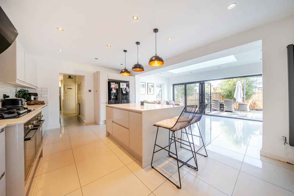 Kitchen / Breakfast Room