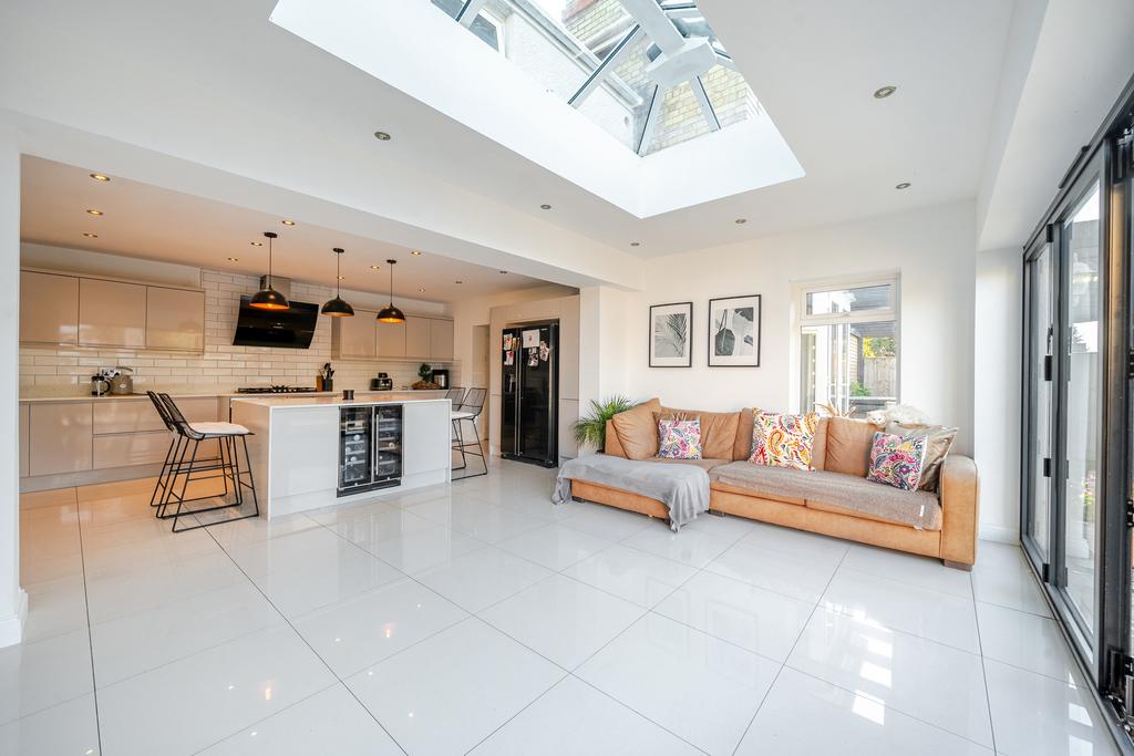 Kitchen / Breakfast Room