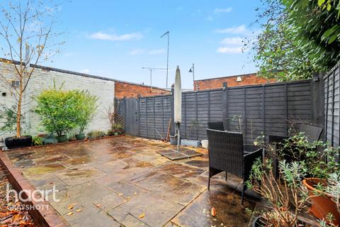 2 bedroom maisonette for sale, Churt Road, Hindhead