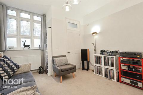 2 bedroom maisonette for sale, Churt Road, Hindhead