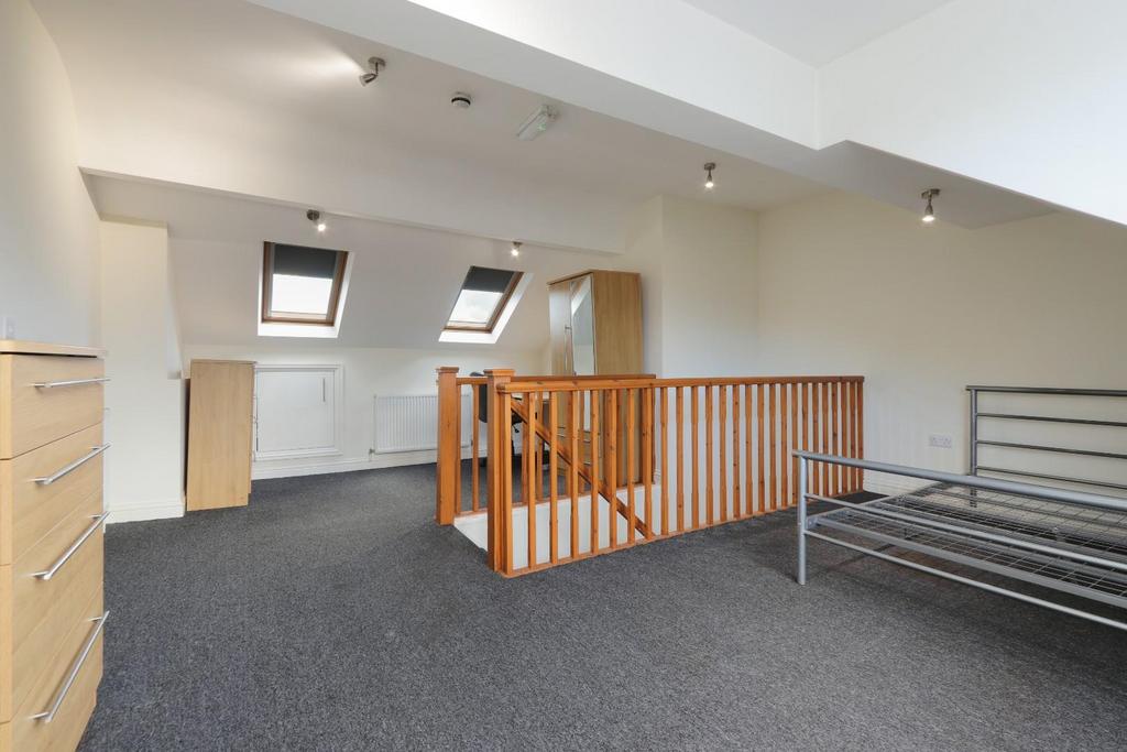 B bedroom 1