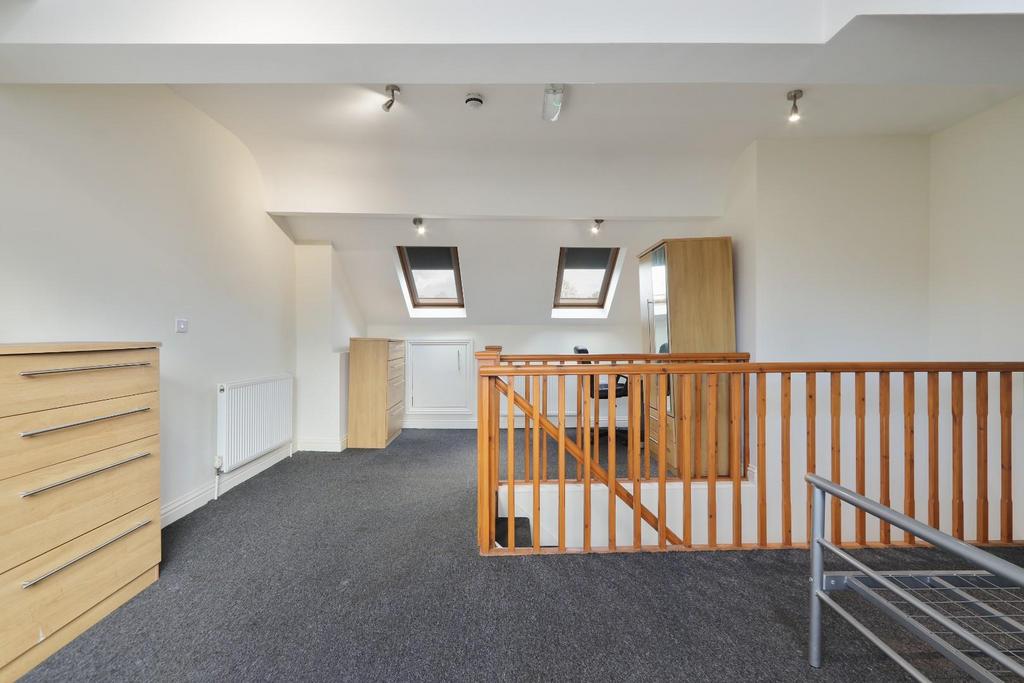 B bedroom 1