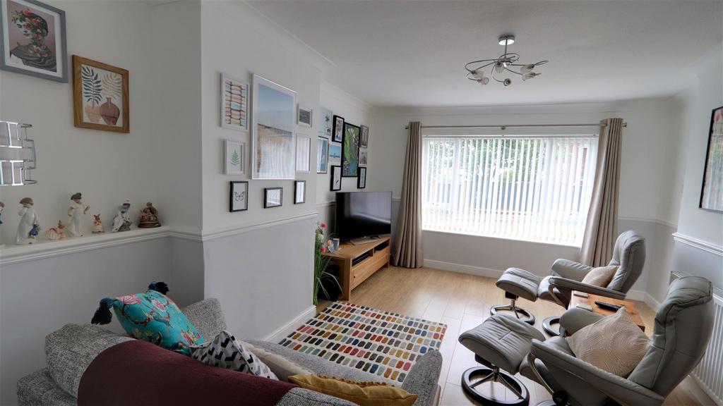 Living room 2.jpg