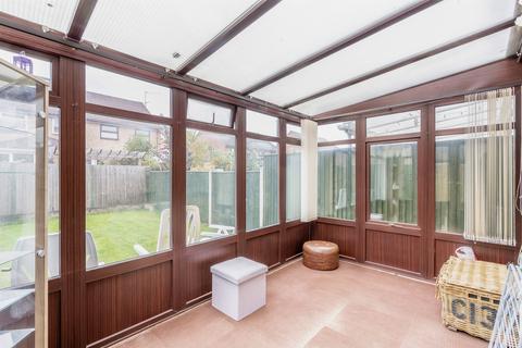 1 Castle Close, Monmouth, NP25 5UG