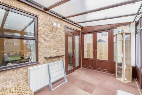 1 Castle Close, Monmouth, NP25 5UG