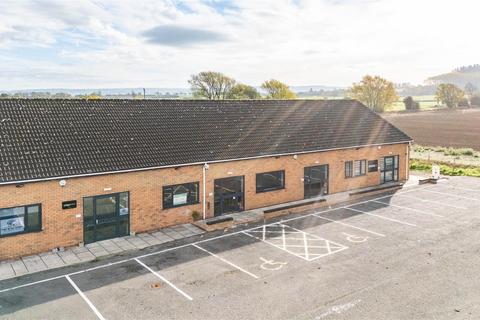 Retail property (high street) to rent - Ashton Business Centre, Ashton under Hill