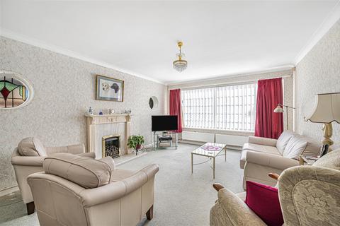 3 bedroom detached bungalow for sale, Chesterton Drive, Seaford