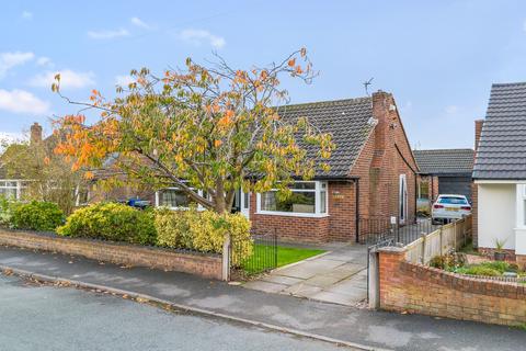 4 bedroom detached bungalow for sale, Carlton Road, Lowton, WA3