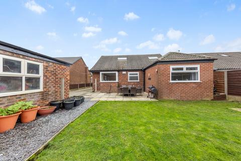 4 bedroom detached bungalow for sale, Carlton Road, Lowton, WA3
