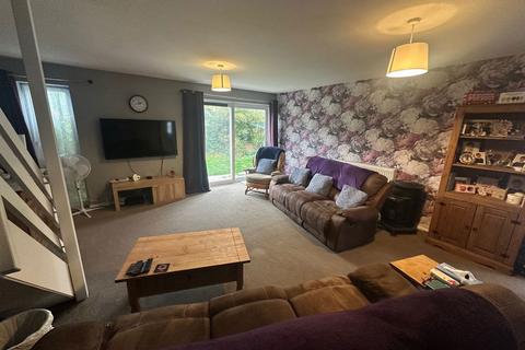 undefined, Minden Close, Corby NN18
