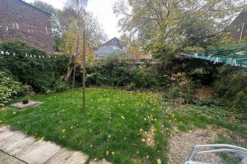 undefined, Minden Close, Corby NN18
