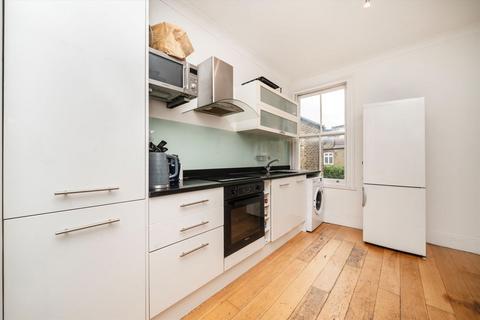 2 bedroom flat to rent, Bollo Lane, London W4