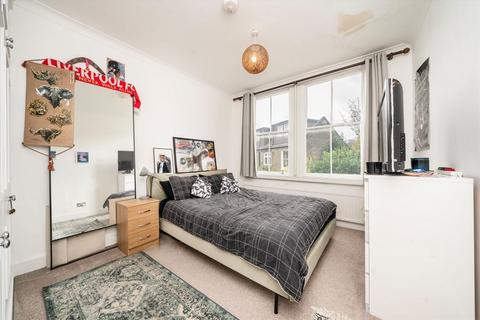 2 bedroom flat to rent, Bollo Lane, London W4