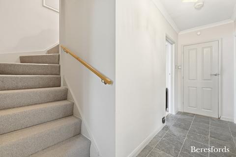 20 Pine Close, Ingatestone, CM4 9EG