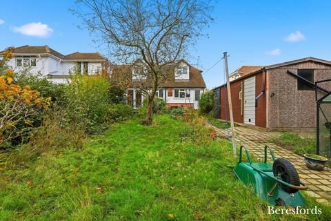 20 Pine Close, Ingatestone, CM4 9EG