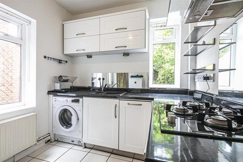 2 bedroom semi-detached house for sale, Glen View Road, Greenhill S8