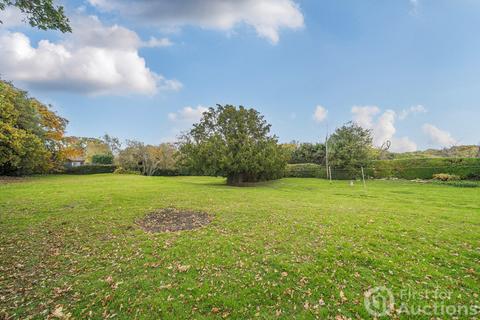 undefined, Lyne Lane, Lyne, Chertsey