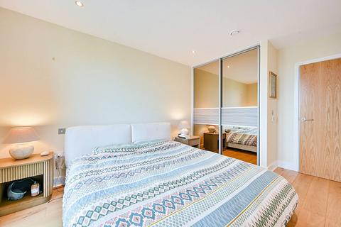 undefined, Chiswick High Road, Chiswick, London, W4