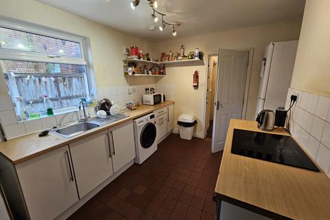 5 bedroom terraced house to rent, Dereham Road, Norwich NR2