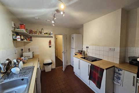 5 bedroom terraced house to rent, Dereham Road, Norwich NR2