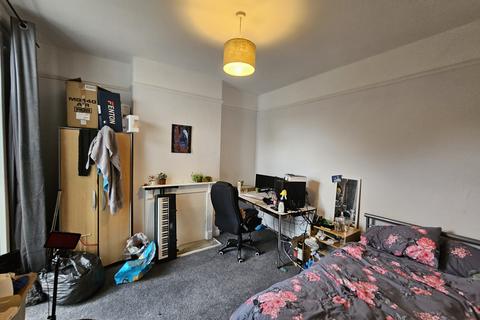 5 bedroom terraced house to rent, Dereham Road, Norwich NR2