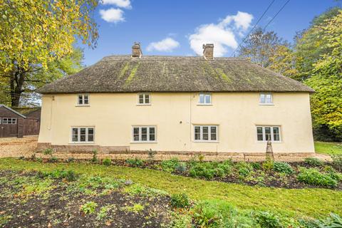 undefined, Princes Hill, Salisbury SP5