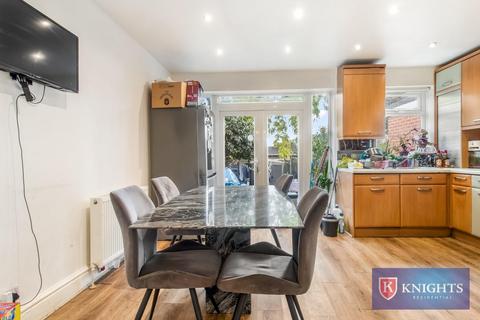 3 bedroom terraced house for sale, Hamilton Avenue, London, N9