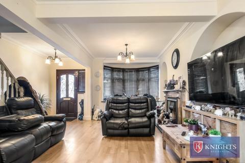 3 bedroom terraced house for sale, Hamilton Avenue, London, N9