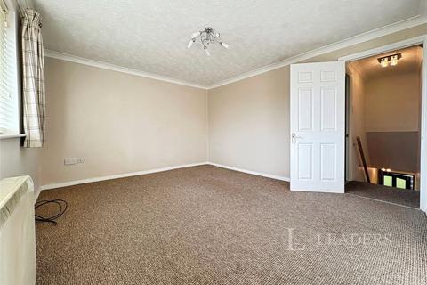 2 bedroom house to rent, Bishops Close, NR7