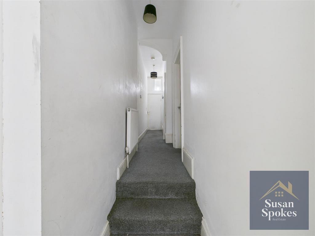 CAM01858 G0-PR0197-STILL019.jpg