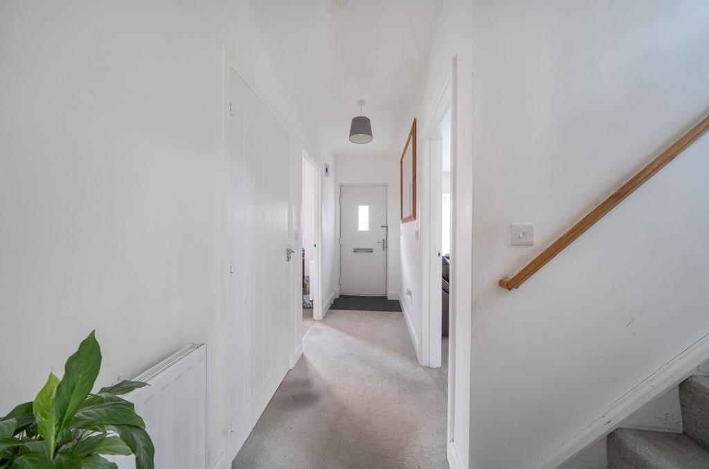 1370546-21-6900f3...