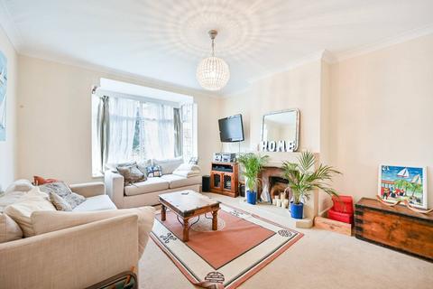 4 bedroom semi-detached house to rent, Whitton Road, Twickenham, TW1