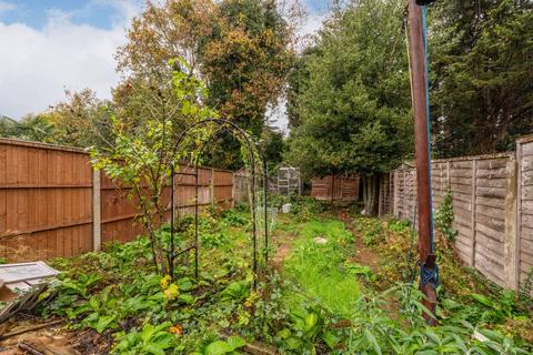 3 bedroom semi-detached house for sale, Queens Road, Feltham, TW13