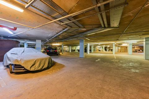 3 bedroom flat for sale, Strand, The Strand, London, WC2R