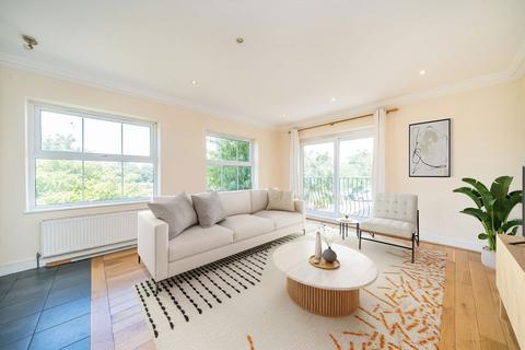 2 bedroom flat for sale, Portsmouth Road, Surbiton KT6