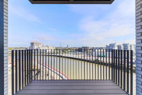 1 bedroom apartment for sale, Grantham House, Botanic Square, London, E14 0LW
