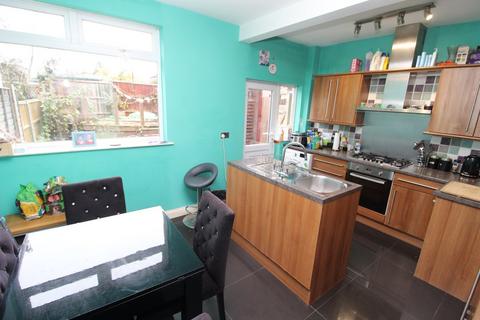 3 bedroom townhouse for sale, Banks Road, Leicester LE2