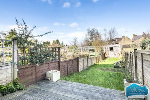 2 bedroom maisonette to rent, Manor Park Road, East Finchley, N2