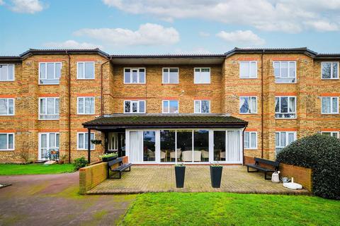 1 bedroom retirement property for sale, Ennerdale Court, Wanstead