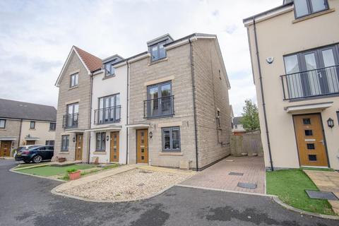 Oak Tree Close, Mangotsfield, Bristol, BS16 9AJ