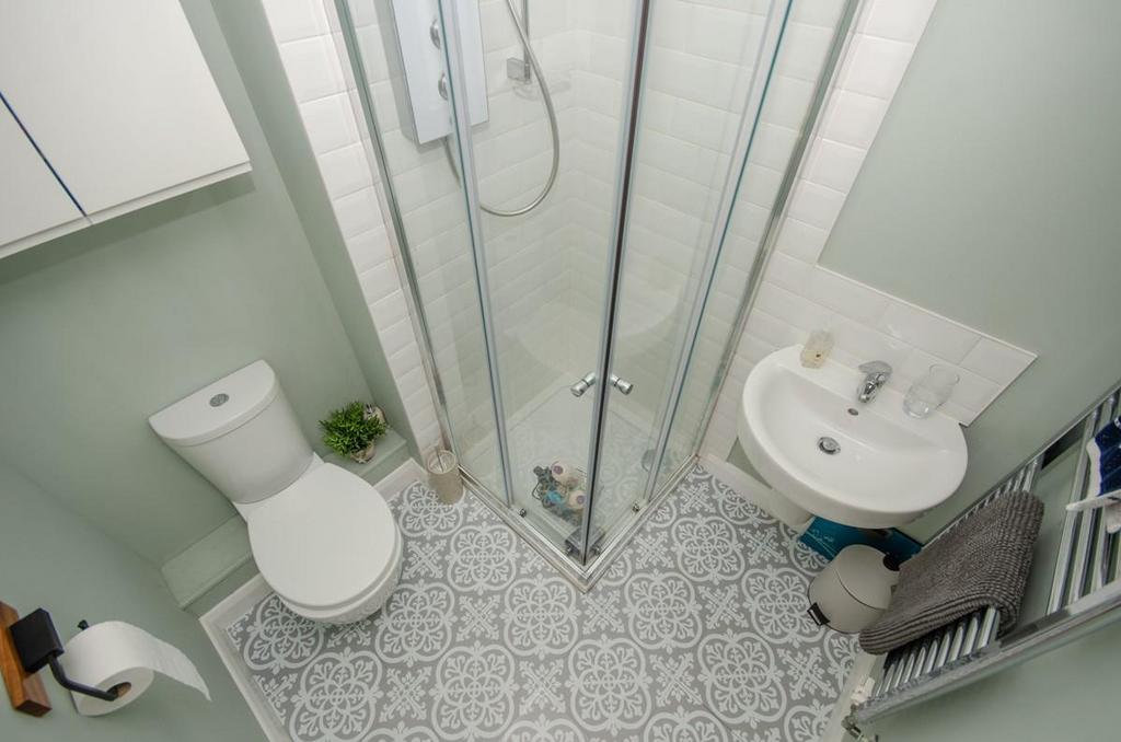 En suite.jpg