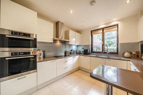 undefined, Aylmer Road, London N2