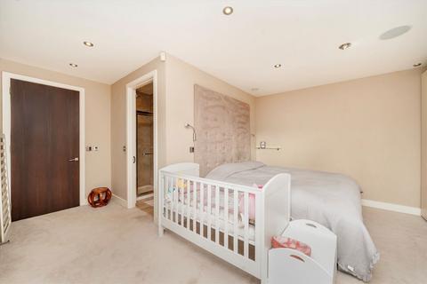 undefined, Aylmer Road, London N2