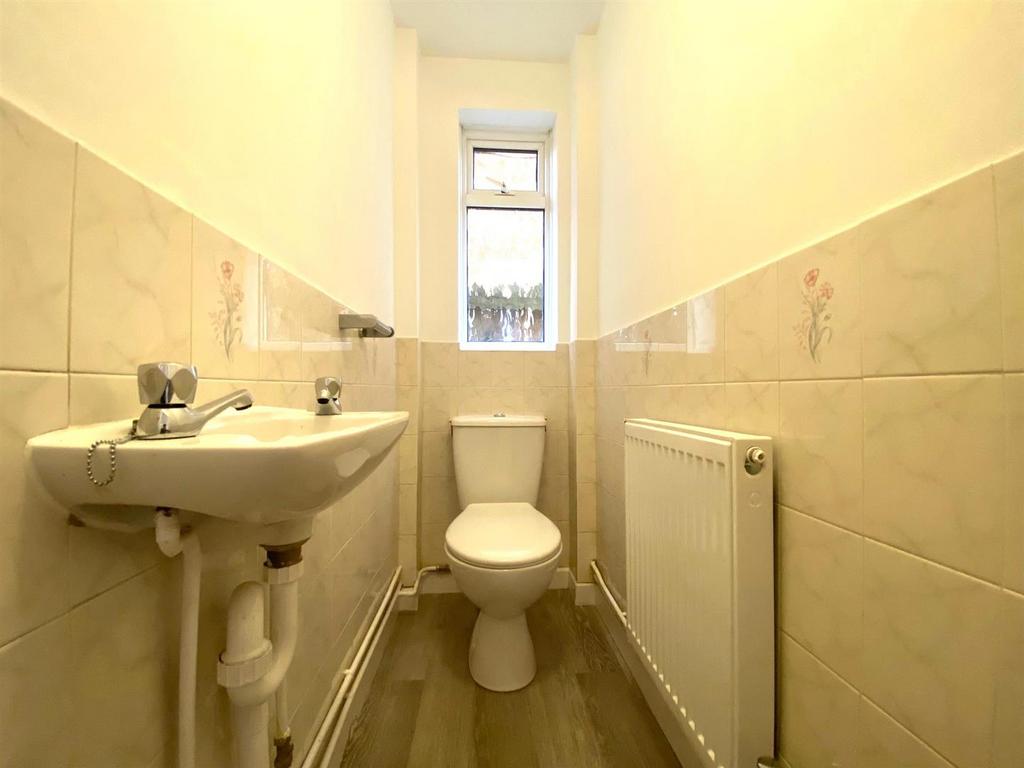 Ground Floor Cloakroom