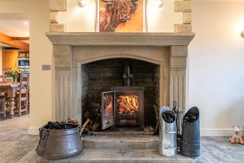 undefined, Huddersfield Road, Oldham OL3