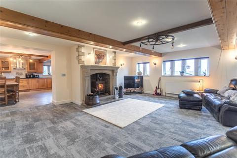 undefined, Huddersfield Road, Oldham OL3