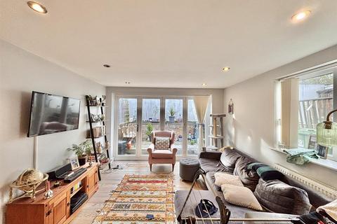 undefined, Smith Street, Watford, WD18